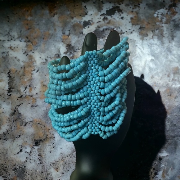๐ Turquoise Beaded Multi-Strand Stretch Bracelet ๐ - Picture 1 of 1